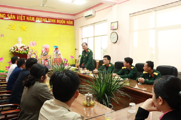 doan cong tac trung doan 66 chuc tet thuong truc huyen uy 2
